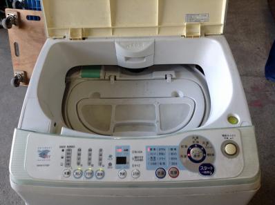 撮影小道具のレンタルショップ「ザイ－リヨン」 / 洗濯機
