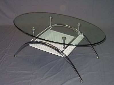 撮影小道具のレンタルショップ「ザイ－リヨン」 / ガラス天板テーブル